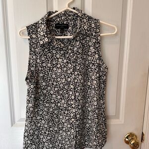 Banana Republic Black and White Floral Collared Sleeveless Top